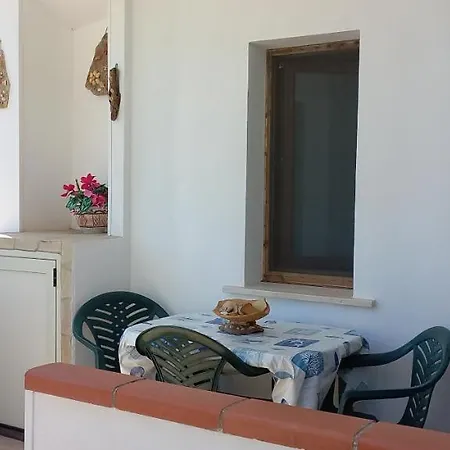 Mimosa House קאלאסטה